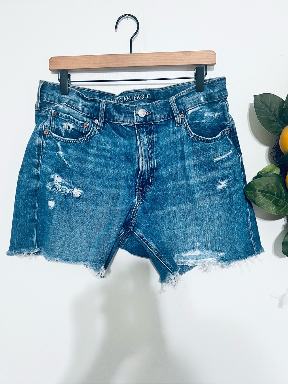 American Eagle High Rise Relaxed Fit Denim Shorts 14